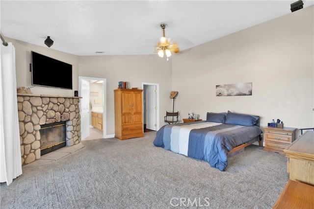 Detail Gallery Image 22 of 45 For 11020 Blue Jay Way, Oak Hills,  CA 92344 - 5 Beds | 2 Baths
