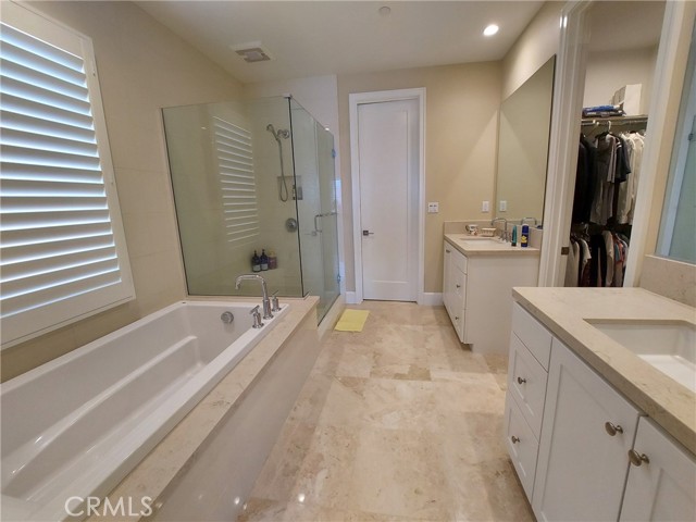 Detail Gallery Image 8 of 9 For 134 Donati, Irvine,  CA 92602 - 4 Beds | 3/1 Baths