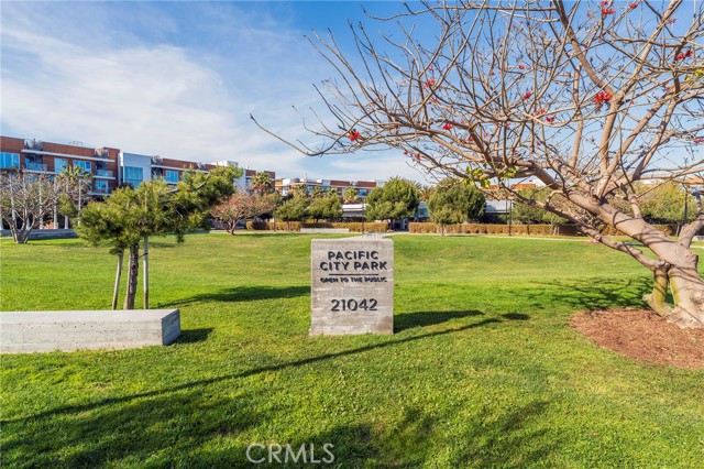 Detail Gallery Image 35 of 36 For 80 Huntington St #630,  Huntington Beach,  CA 92648 - 3 Beds | 2 Baths