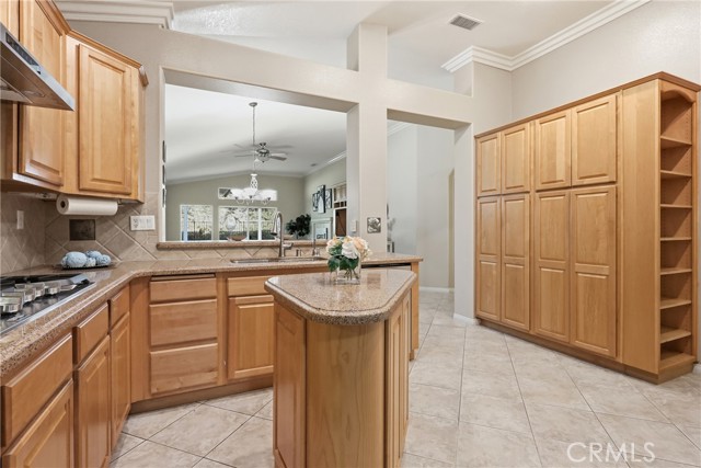 Detail Gallery Image 6 of 27 For 24164 Calle Artino, Murrieta,  CA 92562 - 3 Beds | 2 Baths