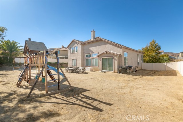 Detail Gallery Image 31 of 36 For 41640 Merryvale Ln, Palmdale,  CA 93551 - 4 Beds | 3/1 Baths