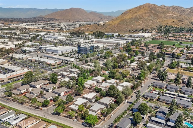 Detail Gallery Image 34 of 48 For 2561 Gonzaga Ln, Riverside,  CA 92507 - 3 Beds | 2 Baths