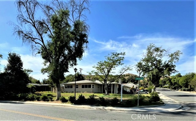 3067 Laramie Rd, Riverside, CA 92506