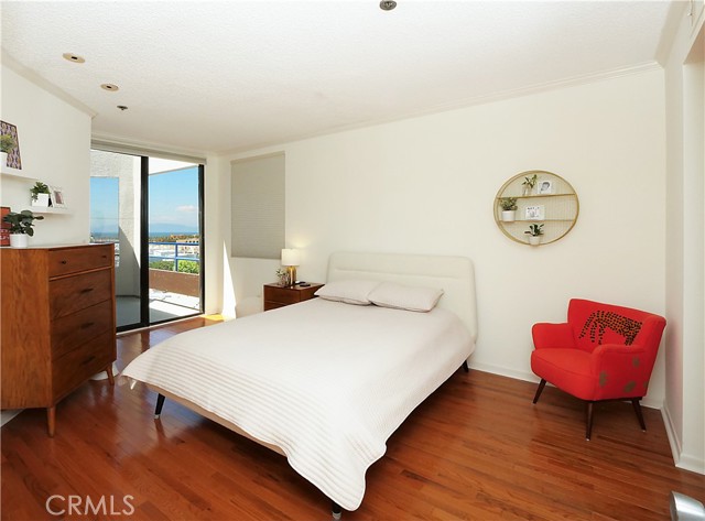 Detail Gallery Image 15 of 35 For 520 the Village #408,  Redondo Beach,  CA 90277 - 3 Beds | 2 Baths