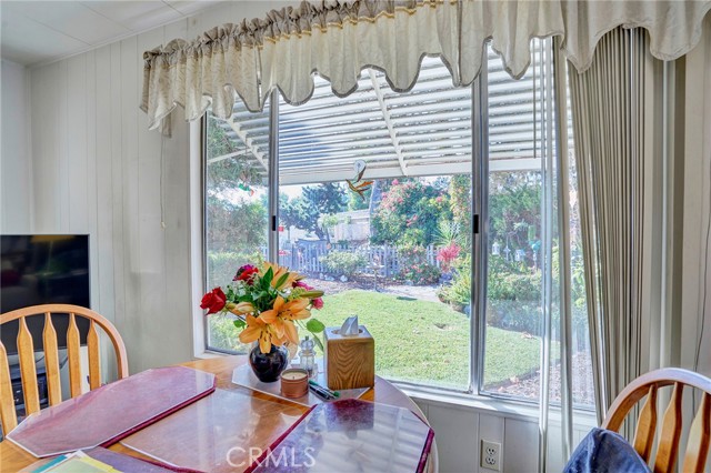 Detail Gallery Image 14 of 64 For 1919 W Coronet #79,  Anaheim,  CA 92801 - 2 Beds | 2 Baths