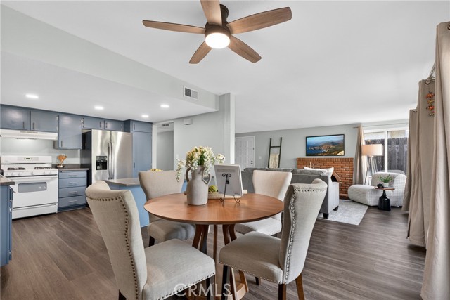 Detail Gallery Image 9 of 28 For 27026 Rio Pecos, Valencia,  CA 91354 - 3 Beds | 2 Baths