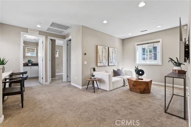 Detail Gallery Image 26 of 63 For 33 Castellana, Lake Forest,  CA 92630 - 4 Beds | 3 Baths