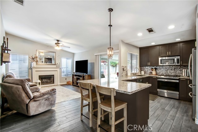 29032 Rolando, Lake Elsinore CA: https://media.crmls.org/medias/46dbd8d2-7101-4457-910a-298a16d0043a.jpg