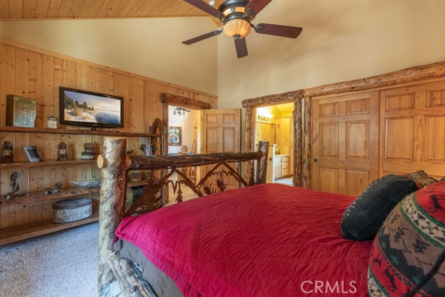 625 Cedar Glen Drive, Big Bear City CA: https://media.crmls.org/medias/46dc934e-5f3d-45f5-983c-80bcfb31b969.jpg