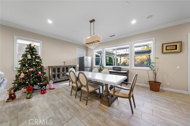 Detail Gallery Image 7 of 40 For 19 Hollyhock, Lake Forest,  CA 92630 - 5 Beds | 5/1 Baths