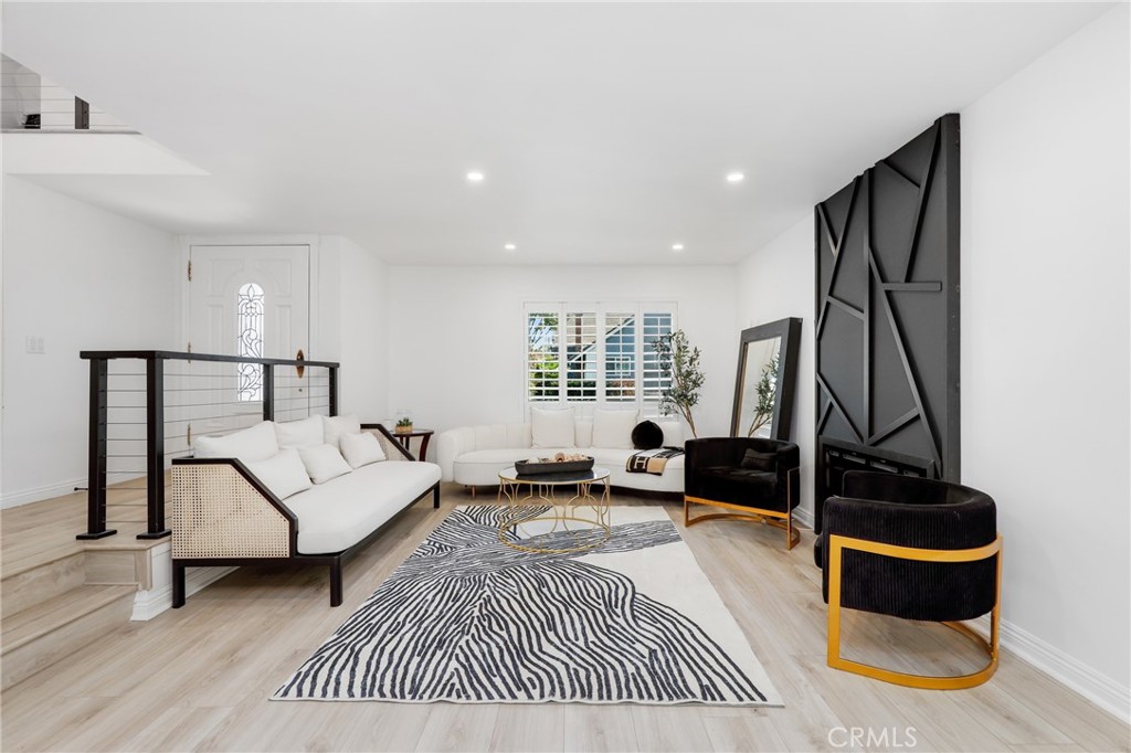 5109 Saratoga Avenue