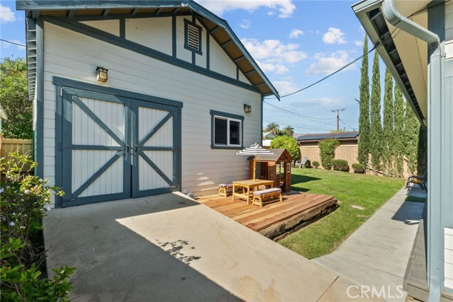 1719 Monte Vista Street, Pasadena CA: https://media.crmls.org/medias/46de08e3-a046-44ff-9134-389b32ec460a.jpg