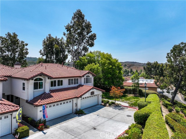 180 Via Lampara, Rancho Santa Margarita CA: https://media.crmls.org/medias/46de0aef-0f27-4134-bc6c-01b56da29d4b.jpg