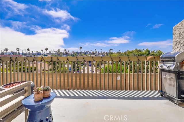 Detail Gallery Image 33 of 73 For 609 Meyer Ln #11,  Redondo Beach,  CA 90278 - 2 Beds | 1/1 Baths