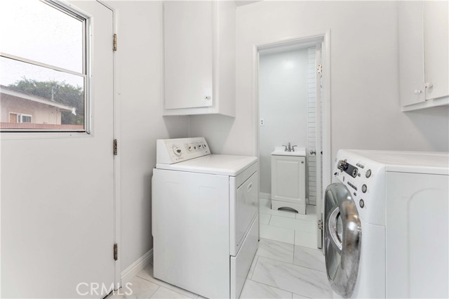 2106 W Judith Lane, Anaheim CA: https://media.crmls.org/medias/46dfbf11-b064-40d7-b371-d5297eea1c13.jpg