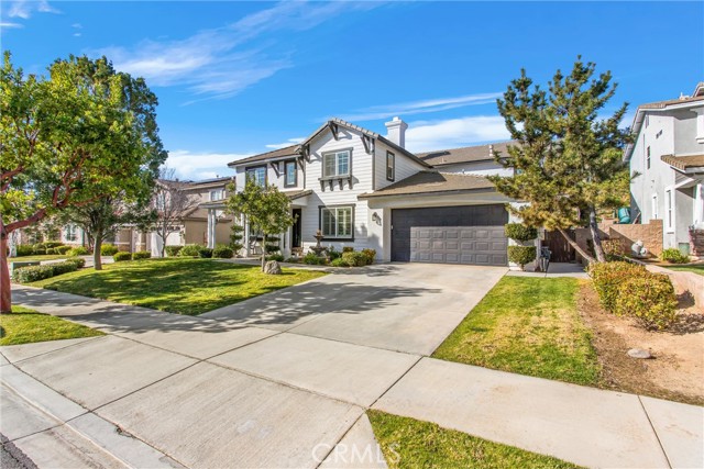 Detail Gallery Image 4 of 52 For 33814 Augusta, Yucaipa,  CA 92399 - 5 Beds | 4 Baths