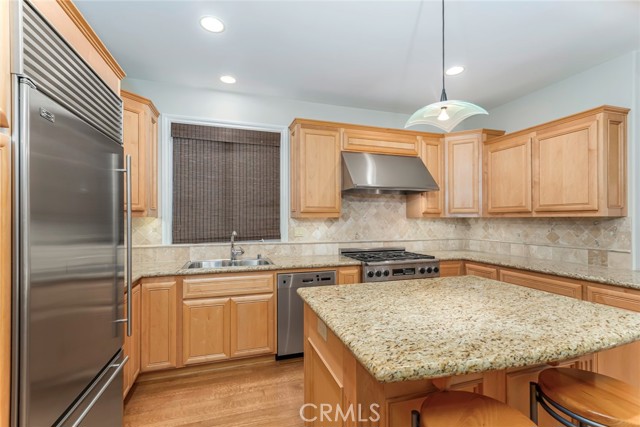 119 Opal Avenue, Newport Beach CA: https://media.crmls.org/medias/46e092ab-5546-42ca-9408-f90645c42cc5.jpg