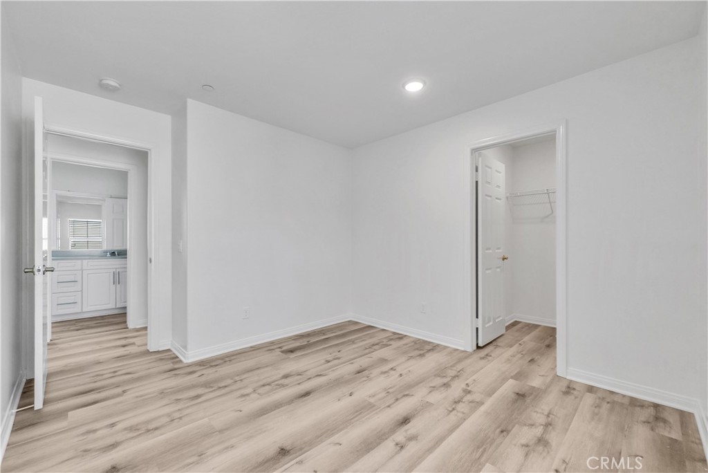 MLS #OC25151215 img 19