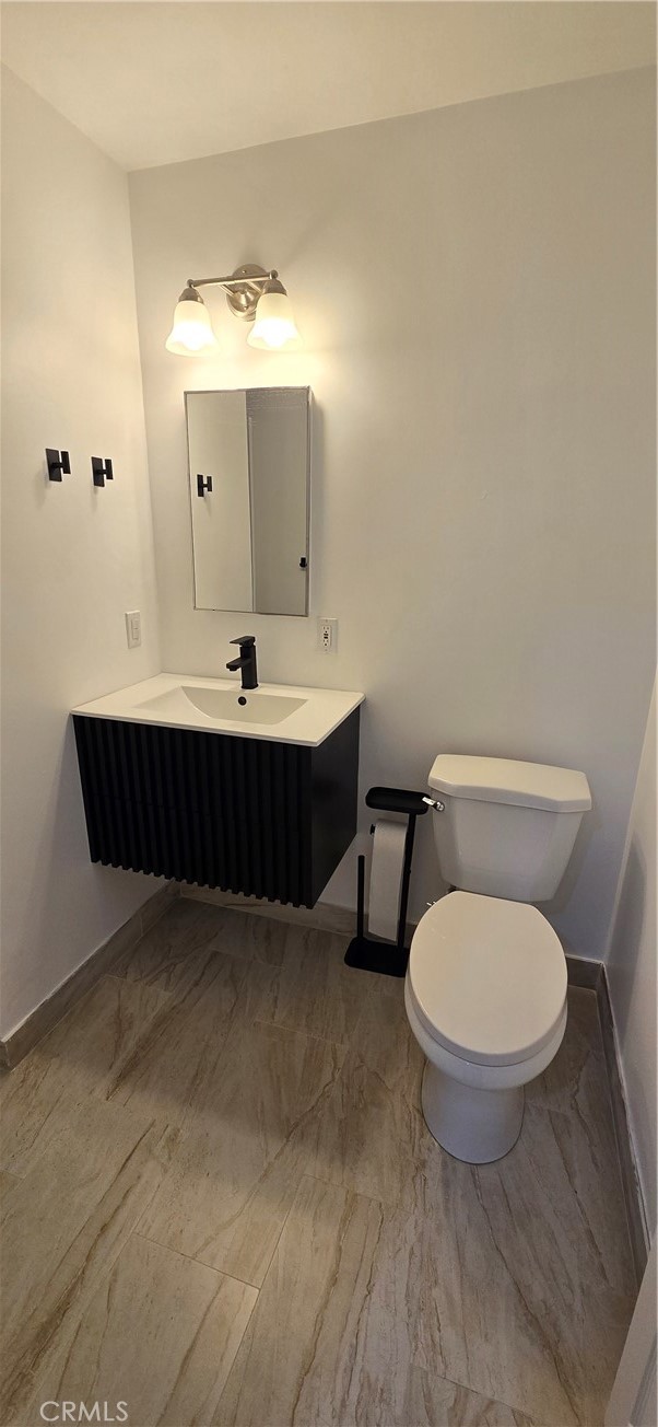 Detail Gallery Image 15 of 19 For 10937 Collett Ave, Granada Hills,  CA 91344 - 3 Beds | 2 Baths