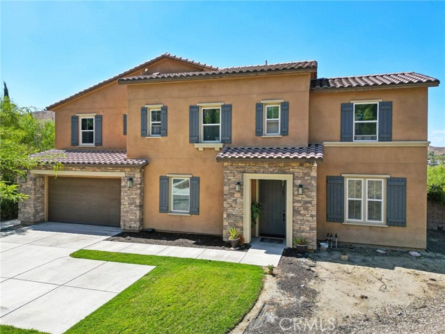 Detail Gallery Image 2 of 58 For 16652 Carrara Ct, Riverside,  CA 92503 - 5 Beds | 4/1 Baths