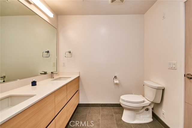 820 S Wilton Place, Los Angeles CA: https://media.crmls.org/medias/46e14dd7-e12e-4e46-b88a-aa87937b2353.jpg