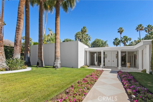 Detail Gallery Image 13 of 14 For 466 Camino Sur, Palm Springs,  CA 92262 - 4 Beds | 2/1 Baths