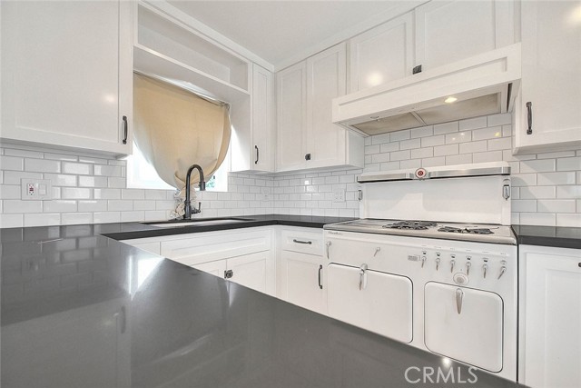 Detail Gallery Image 17 of 43 For 710 N Neptune Ave, Wilmington,  CA 90744 - 1 Beds | 1 Baths