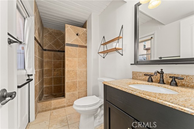 Detail Gallery Image 21 of 39 For 234 Walnut St, Newport Beach,  CA 92663 - 2 Beds | 2 Baths