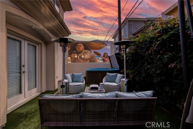 2220 Gates Avenue, Redondo Beach, California 90278, 4 Bedrooms Bedrooms, ,2 BathroomsBathrooms,Residential,Sold,Gates,SB21194759