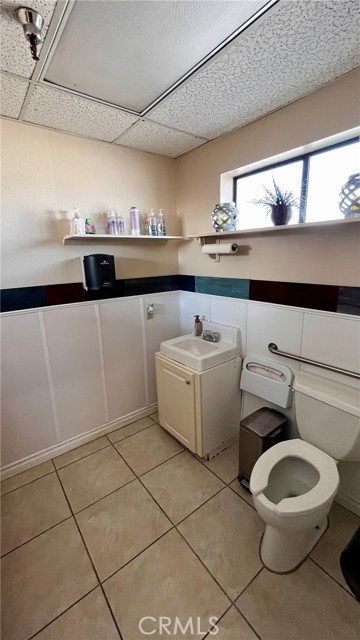  Commercial for Sale in Victorville, California