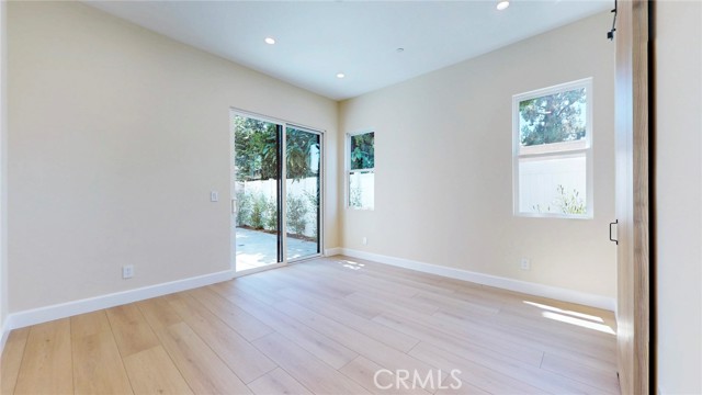 Image 61 of 75 For 421 Catalina Street
