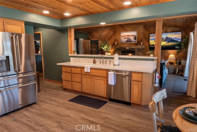 Detail Gallery Image 17 of 45 For 661 Cienega Rd, Big Bear Lake,  CA 92315 - 5 Beds | 3/1 Baths