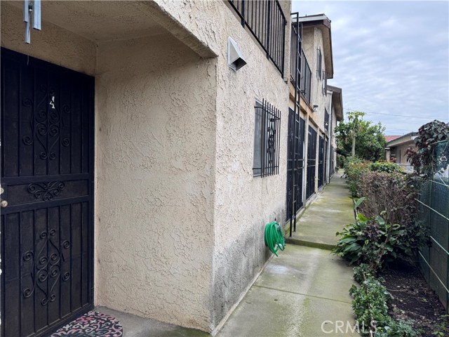 Detail Gallery Image 10 of 12 For 11228 Fineview St. #4,  El Monte,  CA 91733 - 3 Beds | 2/1 Baths