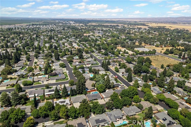 Detail Gallery Image 52 of 53 For 204 Crater Lake Dr, Chico,  CA 95973 - 4 Beds | 3 Baths