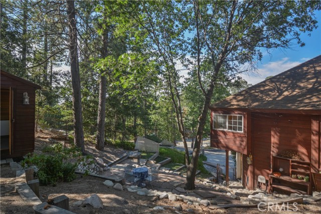 971 Grass Valley, Lake Arrowhead CA: https://media.crmls.org/medias/46e9087b-9cb7-488a-97d5-5b22b0c69b8d.jpg