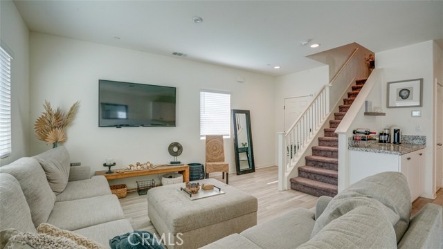 Detail Gallery Image 12 of 48 For 12848 Crown Hill Way, Moreno Valley,  CA 92555 - 3 Beds | 2/1 Baths