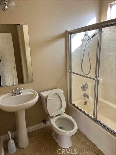 Detail Gallery Image 8 of 31 For 13536 Bunker Hill Pl, Fontana,  CA 92336 - 4 Beds | 3 Baths