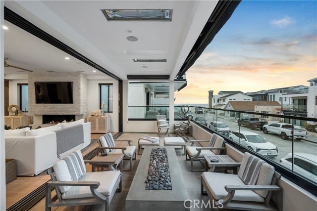 112 30th Street, Newport Beach CA: https://media.crmls.org/medias/46ea9691-38b4-4437-8b88-60f7a8e1ddf8.jpg