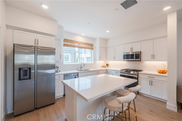 11751 Florence Avenue, Santa Fe Springs CA: https://media.crmls.org/medias/46eab232-568d-4b7c-8bda-2a7ef67514be.jpg
