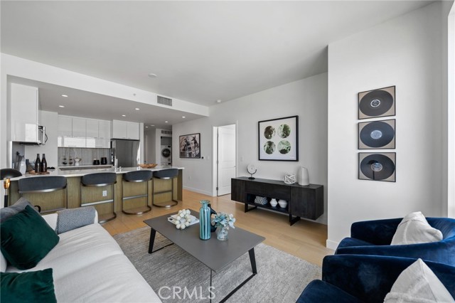 Detail Gallery Image 12 of 28 For 400 S Broadway #2414,  Los Angeles,  CA 90013 - 1 Beds | 1 Baths