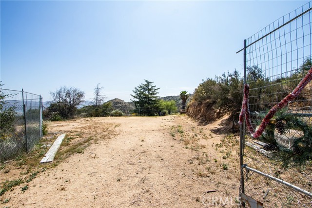 35050 Margo Road, Lake Elsinore CA: https://media.crmls.org/medias/46eb43d0-48bc-41f6-bc2f-d3396bacbccd.jpg