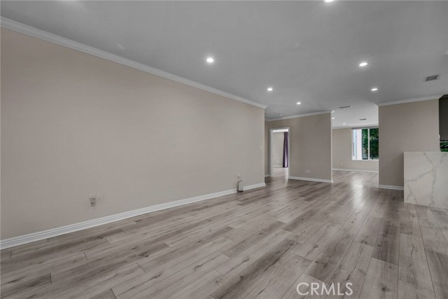 17900 Bullock Street, Encino CA: https://media.crmls.org/medias/46ecf02a-7642-418b-98f5-256e08ab44a9.jpg