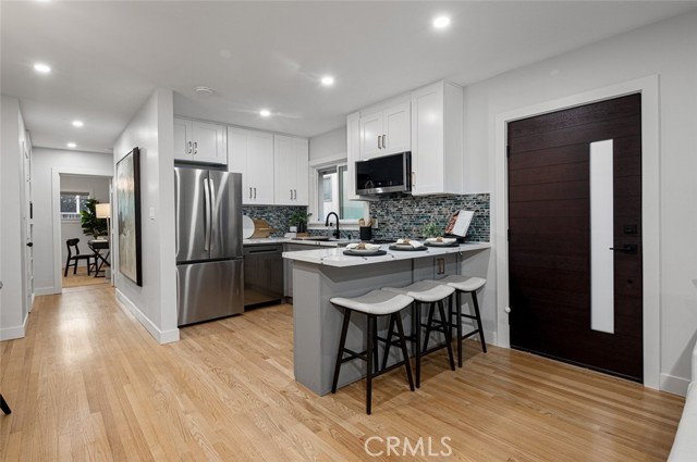 23 65th Place, Long Beach CA: https://media.crmls.org/medias/46ed0594-ca11-46fe-8149-655c7c742cbc.jpg