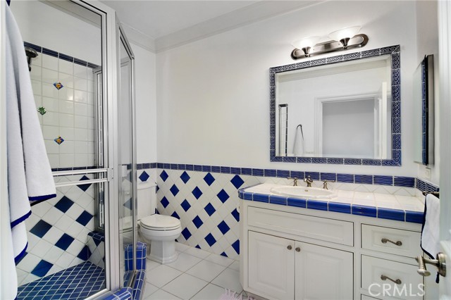 Detail Gallery Image 45 of 73 For 18933 La Montana Pl, Tarzana,  CA 91356 - 7 Beds | 6/1 Baths