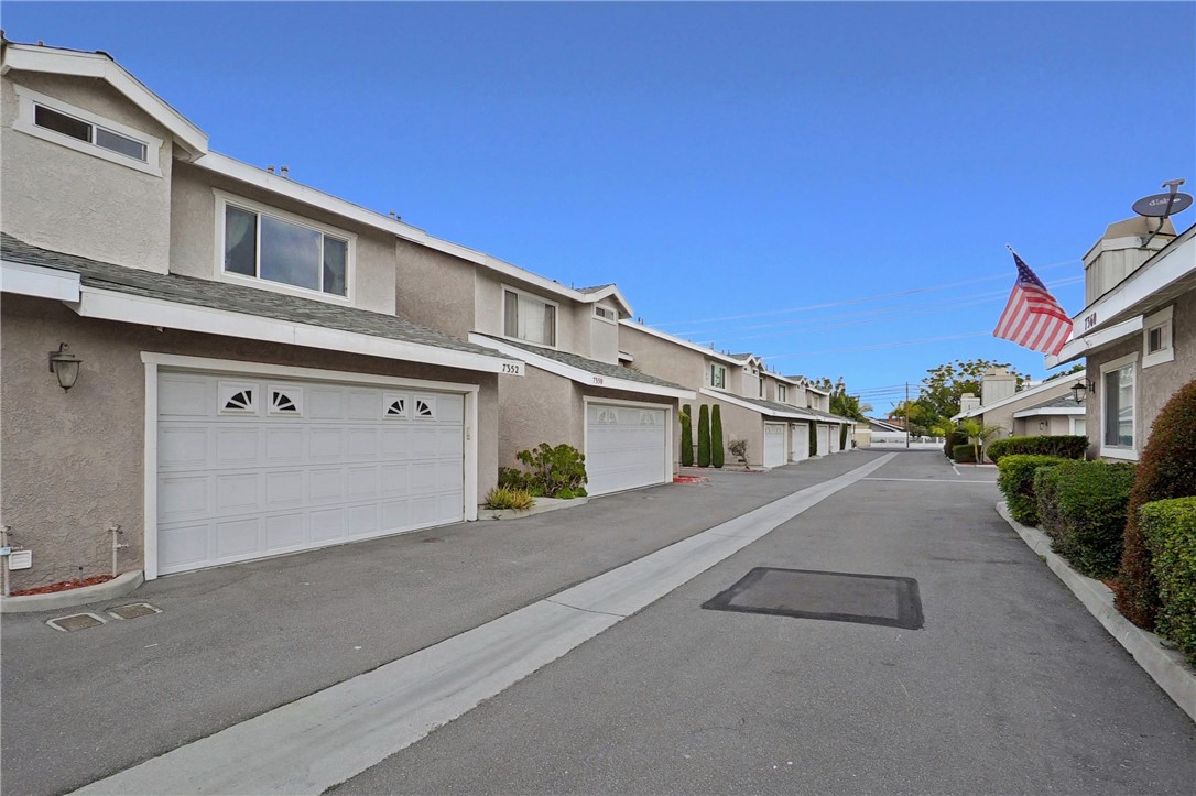 Detail Gallery Image 1 of 1 For 7352 Cerritos Ave #11,  Stanton,  CA 90680 - 2 Beds | 2/1 Baths