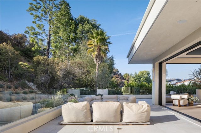17177 Adlon Road, Encino CA: https://media.crmls.org/medias/46efa57b-c853-4fcb-9911-20d67c678581.jpg
