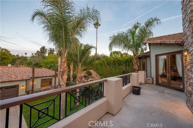 Detail Gallery Image 30 of 67 For 5230 Quakertown Ave, Woodland Hills,  CA 91364 - 5 Beds | 5 Baths