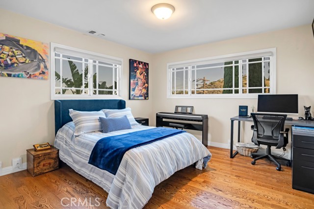 Detail Gallery Image 21 of 31 For 24630 Kittridge St, West Hills,  CA 91307 - 5 Beds | 3 Baths