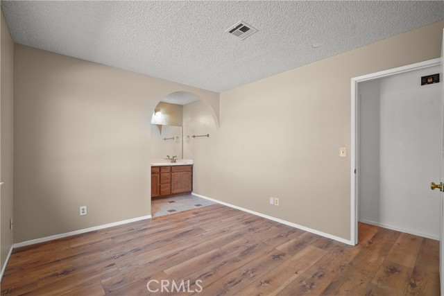 Detail Gallery Image 12 of 40 For 10533 E Avenue S14, Littlerock,  CA 93543 - 4 Beds | 2 Baths