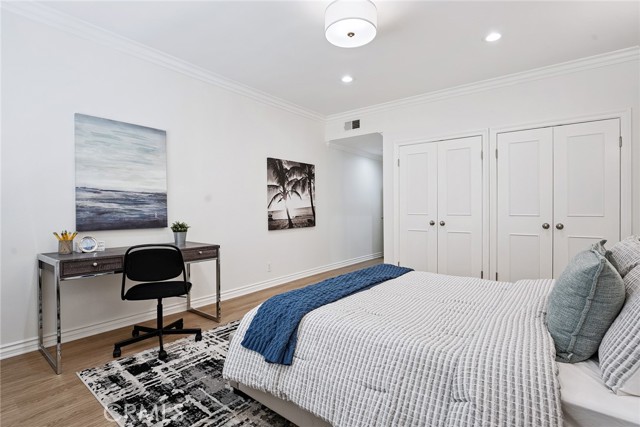 5416 Zelzah Avenue, Encino CA: https://media.crmls.org/medias/46f0fbd2-d8dc-4678-a9d2-13238e829af3.jpg